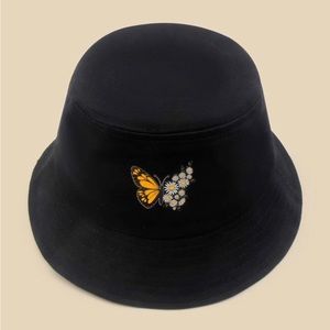 Butterfly and flower print bucket hat black new without tag